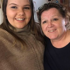 Meet your Posher, Debbie